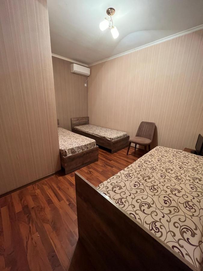 Gostevoy Dom Samir Hotel Gagra Esterno foto