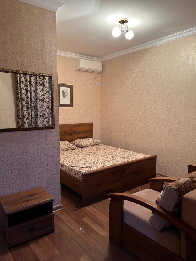 Gostevoy Dom Samir Hotel Gagra Esterno foto