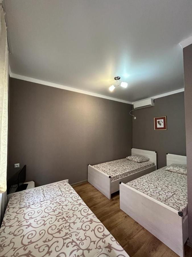 Gostevoy Dom Samir Hotel Gagra Esterno foto