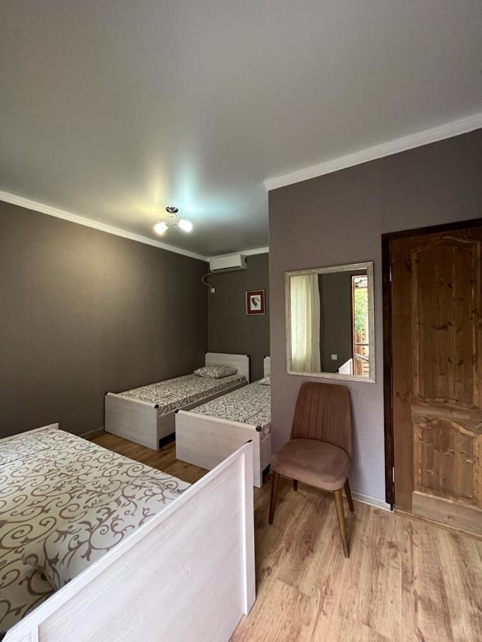 Gostevoy Dom Samir Hotel Gagra Esterno foto