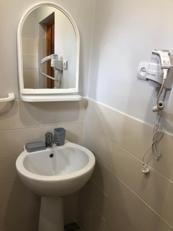 Gostevoy Dom Samir Hotel Gagra Esterno foto
